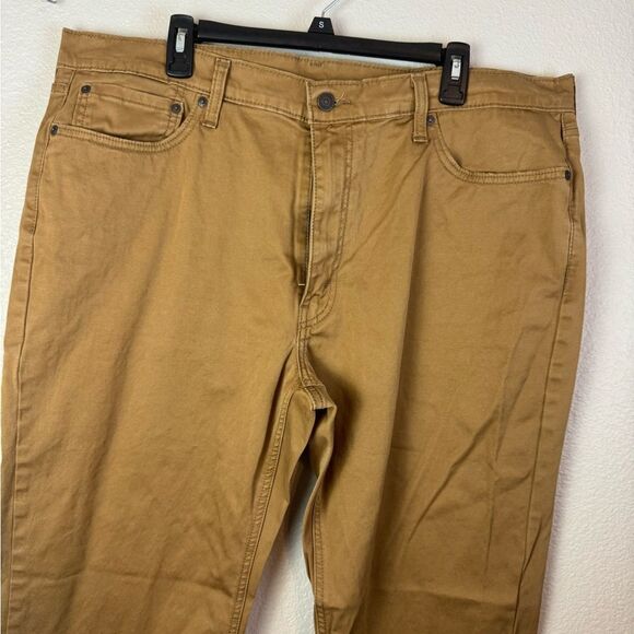Levi's 541 Mens Tan Khaki Pants Jeans Size 40x32 - Picture 2 of 11